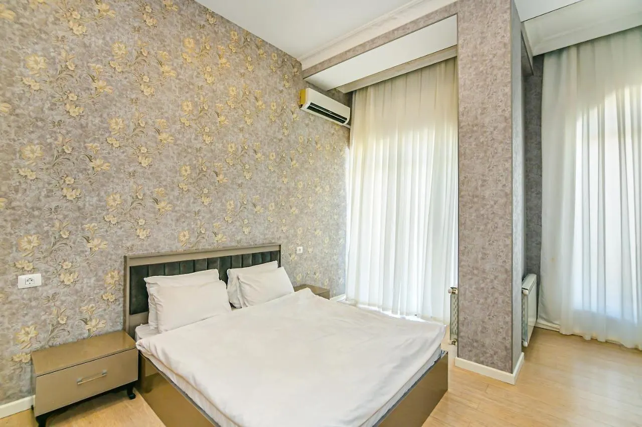 Vip Penthouse In Nizami Street Aparthotel Baku