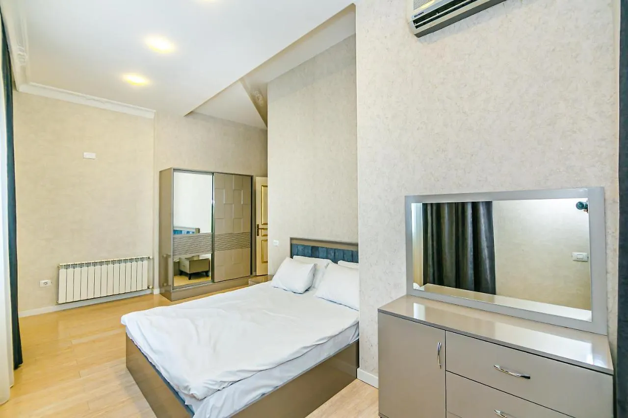Vip Penthouse In Nizami Street Aparthotel Baku