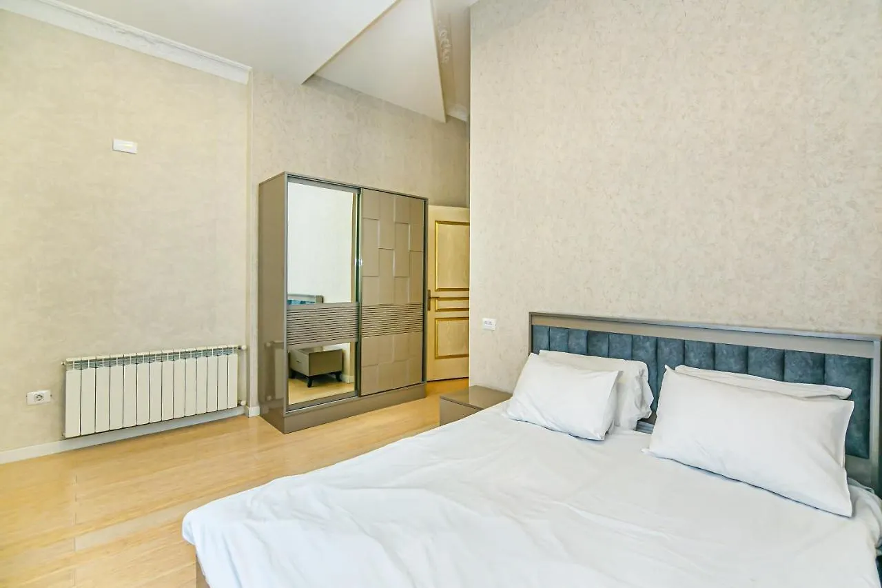 Vip Penthouse In Nizami Street Aparthotel Baku